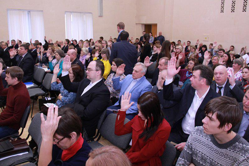 На публичных слушаниях единогласно приняты поправки в Устав Саратова