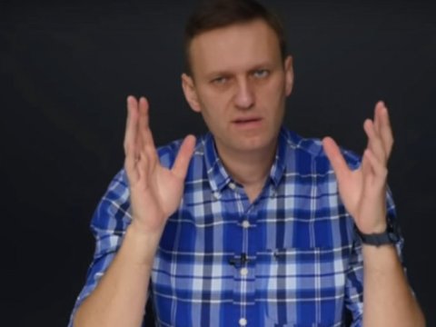 Навальный намерен подать в суд на Путина за несогласование митингов