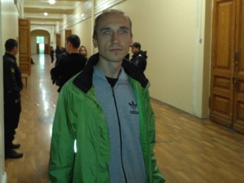 Силовики проводят следственные действия в квартире матери Сергея Рыжова
