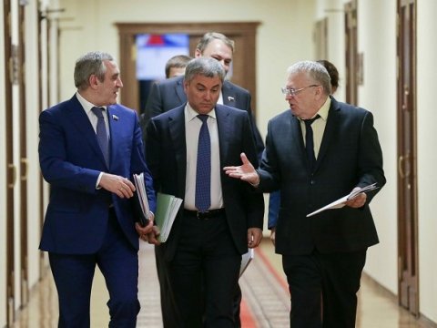 Володин поручил разработать «зеркальные ограничения» в отношении американских СМИ