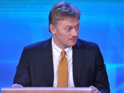 Песков рассказал о местонахождении не явившегося в суд Сечина