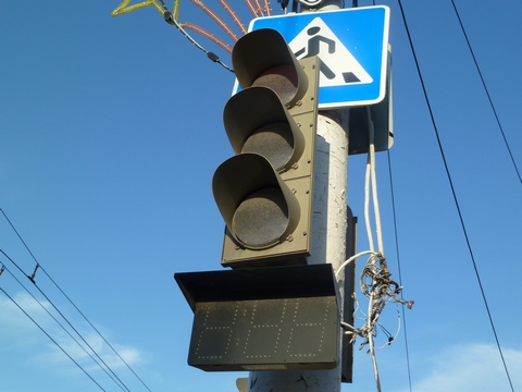На перекрестке Московской и Рахова сломался светофор