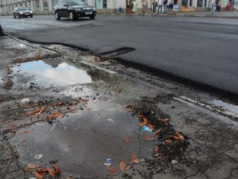 Контроль качества обнаружил в Саратове шесть проблемных дорог