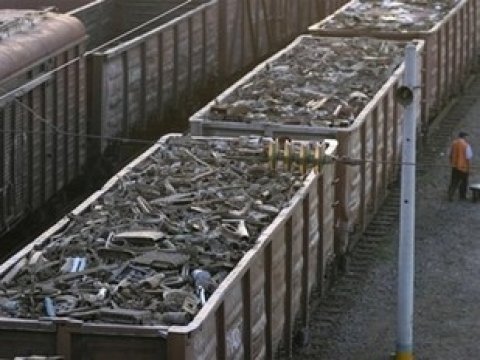 В Заводском районе из вагона украли больше тонны металлолома