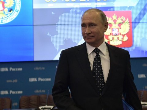 Избирательный штаб Путина возглавили три человека