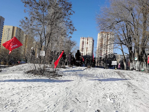 В Солнечном коммунисты митинговали против уничтожения «СГЭТ»