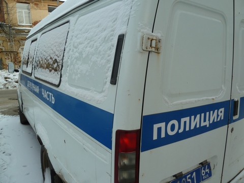 В Саратовском районе совершено вооруженное нападение на полицейского