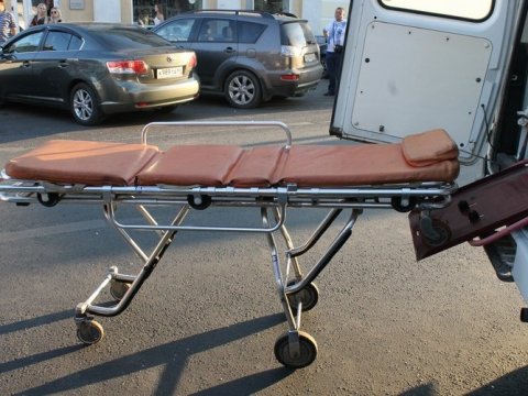 В Энгельсе водитель сбил школьницу и скрылся