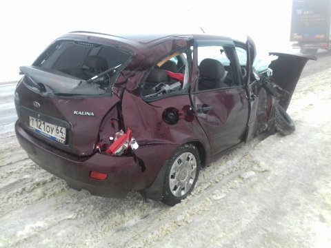 В ДТП под Саратовом пострадали две девочки