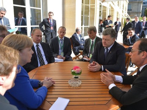 Порошенко выразил Путину соболезнования по поводу крушения Ан-148
