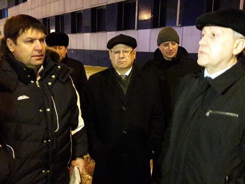 Радаев поручил за неделю расчистить основные улицы Саратова от снега