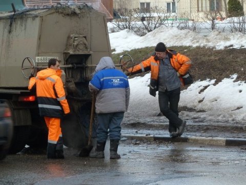 Вольские чиновники задолжали дорожникам более 250 тысяч