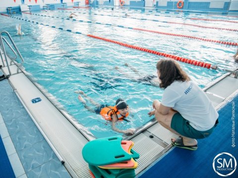 В бассейне СГЮА проходят занятия для детей с ограниченными возможностями здоровья