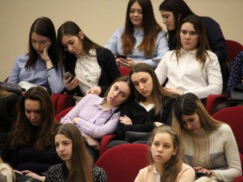 Конференция о развитии Саратова не вызвала интереса у приглашенных студентов 