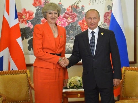 СМИ: Премьер-министр Великобритании готова обвинить РФ в попытке убийства Скрипаля