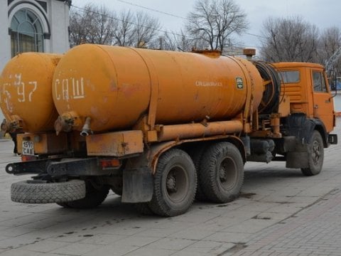 «Водоканал»: Саратовцам начали подвозить воду на время масштабных отключений