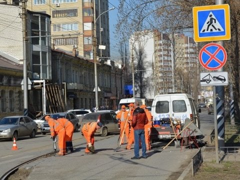 Саратовская мэрия определилась с подрядчиками на ремонт дорог