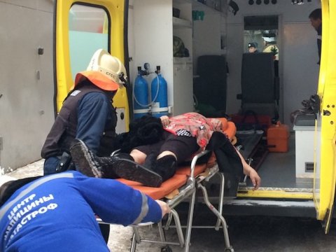 МЧС: В Самойловке произошел пожар с пострадавшим