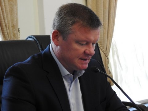 Исаев спросил силовиков и коммунальщиков, почему в Саратове не закрыты люки