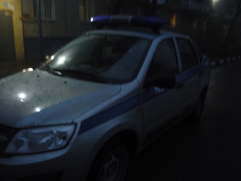 Юные саратовцы за ночь обворовали две машины в Шарковке