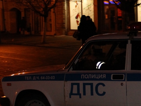 В Хвалынске пьяный водитель-пенсионер напал на полицейского