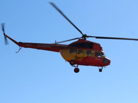 Чемпион мира по вертолетному спорту устроил показательные выступления над Гагаринским полем