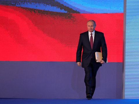 Доходы-2017. Путин заработал в прошлом году в два раза больше Медведева