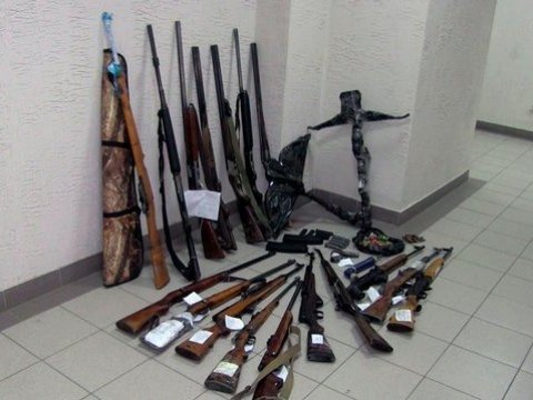 Саратовские полицейские изъяли 300 патронов и 73 единицы оружия в ходе операции «Арсенал»