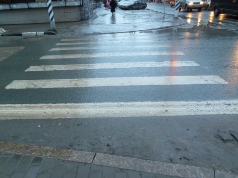 На улице Чернышевского девушка сбила пожилого саратовца
