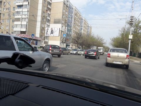 Авария на Соколовой парализовала движение по нескольким улицам