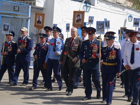 В Саратовской области почти 1,5 тысячи заключенных провели акцию «Бессмертный полк»