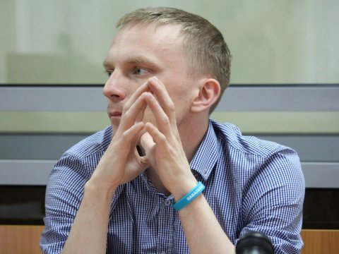 «Он нам не царь». Координатор штаба Навального в Саратове обещает обжаловать крупный штраф 