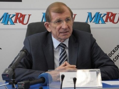 Радаев наградит Евгения Резника знаком «За любовь к родной земле»