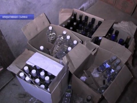 У энгельсита изъяли 24 тысячи бутылок контрафактного алкоголя