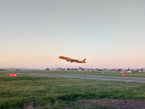 Саратовский аэропорт начали покидать самолеты Embraer 