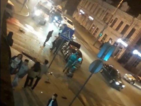 Попавшая в ДТП «семерка» вылетела на тротуар Московской