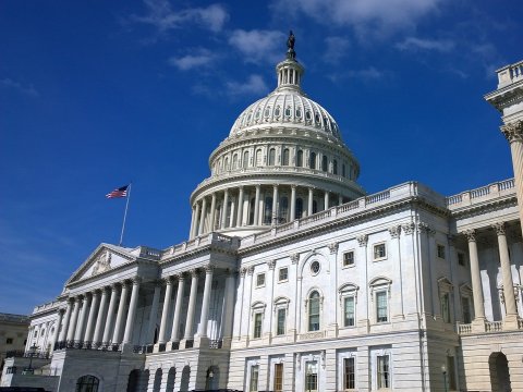 США ввели санкции против трех российских компаний из-за связей с ФСБ