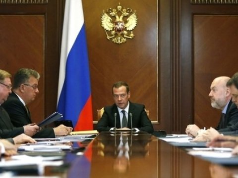 Премьер-министр Медведев объявил о повышении НДС до 20%
