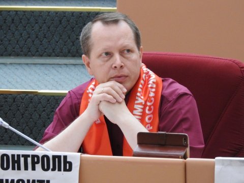 Депутат облдумы предложил пополнить бюджет за счет продажи автомобиля Выскребенцева