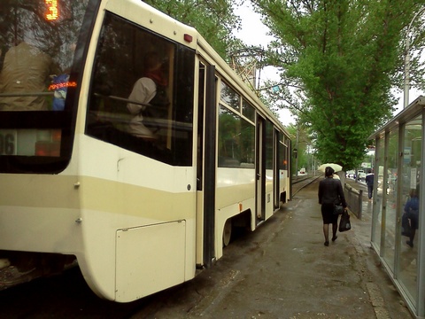 В Саратове утром встали трамваи и троллейбусы