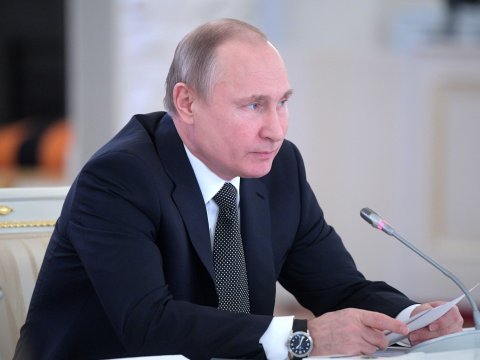 ВЦИОМ: Рейтинг одобрения Путина за неделю обвалился почти на 9%