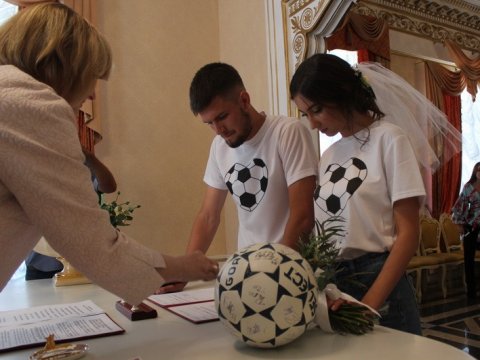 Игрок «Сокола» посвятил свою свадьбу Чемпионату мира по футболу