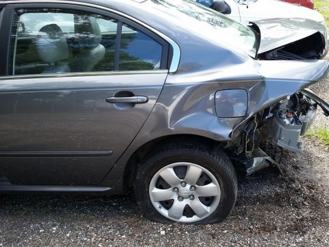 В Балакове получили травмы участники столкновения двух автомобилей