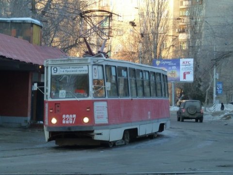 В Саратове встали трамваи №8 и №9