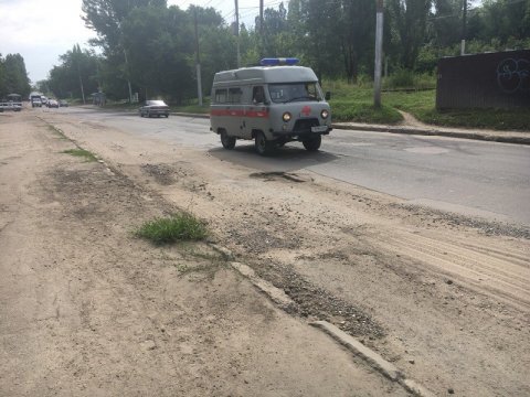 Обещанный в июне ремонт улицы Антонова так и не начали