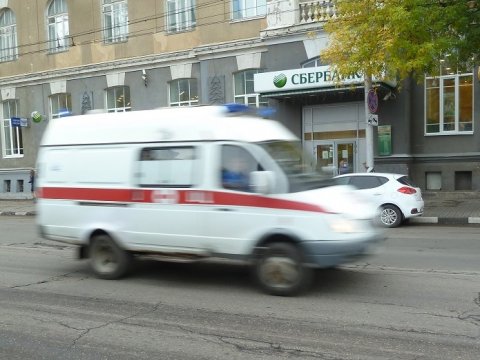 Саратовские автоинспекторы объявили неделю борьбы с игнорирующими скорую помощь водителями