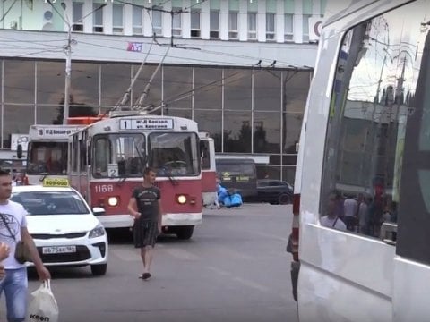 Саратовцы попросили разместить на остановках карту движения городского транспорта