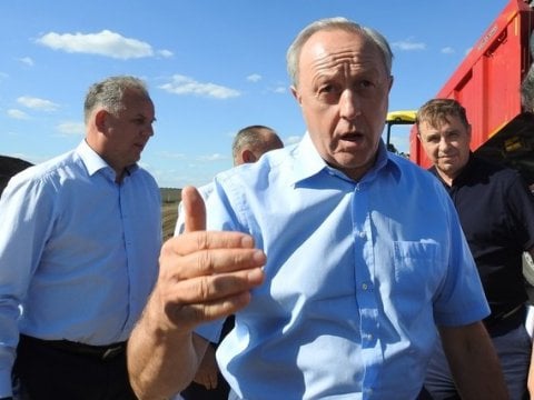 Губернатор сравнил новую дорогу в «Гагарин» со взлетно-посадочной полосой аэропорта