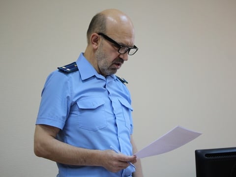 Прокурор выступил против фотокамер на процессе по делу бывшего коллеги Изотьева