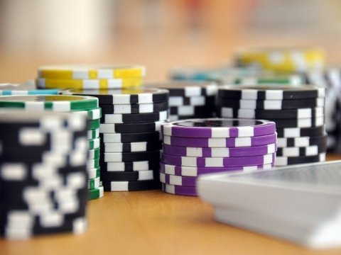 Осуществлявших игорную деятельность саратовцев подозревают в нарушении авторских прав